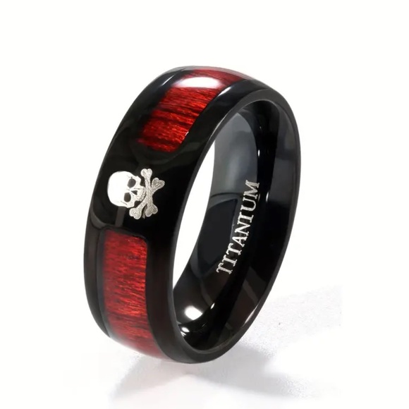MENS BLACK PLATED TITANIUM RING WITH WHISKEY 🥃 BARREL INSIDE - Picture 8 of 9
